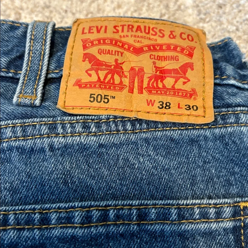 Levi's Relaxed Fit Dark Blue Jeans